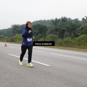 Runner Photo 7549296