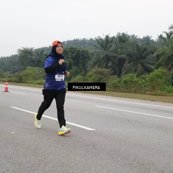 Runner Photo 7549311