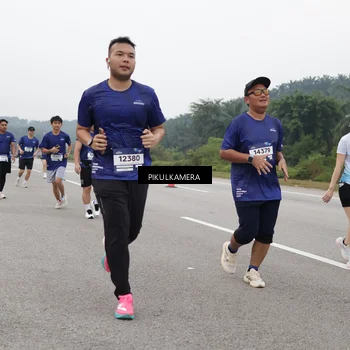 Runner Photo 7549367