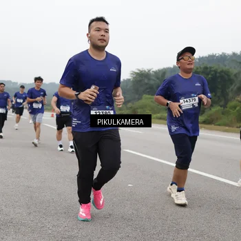 Runner Photo 7549397