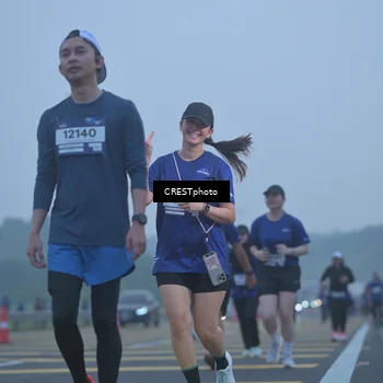 Runner Photo 7549572