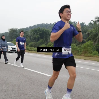 Runner Photo 7549742