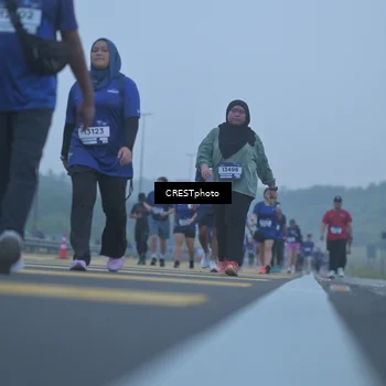 Runner Photo 7549768