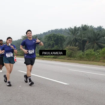 Runner Photo 7549896