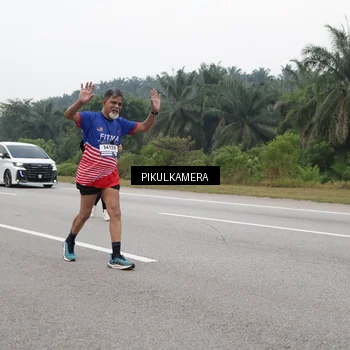 Runner Photo 7549904