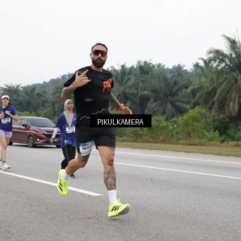 Runner Photo 7549907
