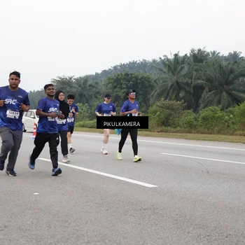 Runner Photo 7549911