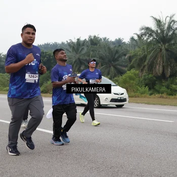 Runner Photo 7549917