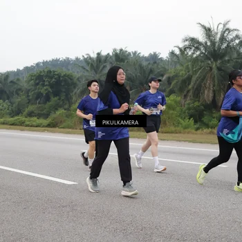 Runner Photo 7549921