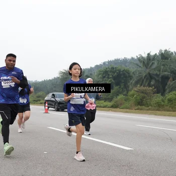 Runner Photo 7549926