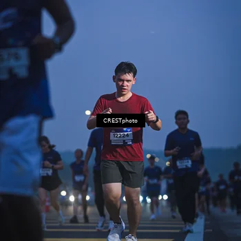 Runner Photo 7549981