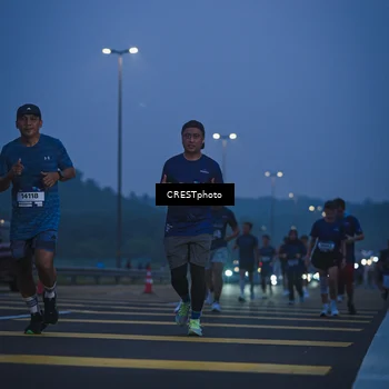 Runner Photo 7549986
