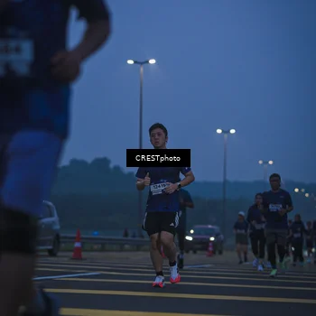 Runner Photo 7549991