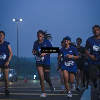 Runner Photo 7550002
