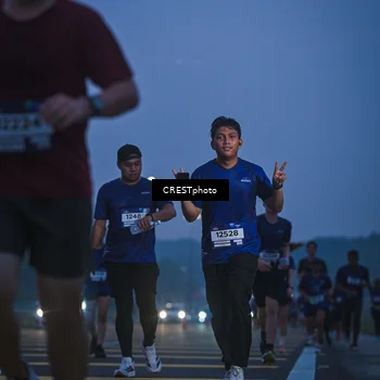 Runner Photo 7550009