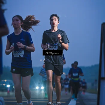 Runner Photo 7550011
