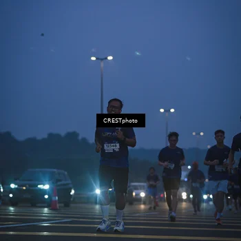 Runner Photo 7550025