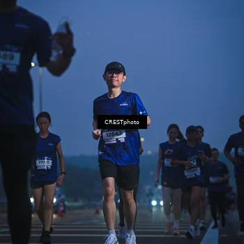 Runner Photo 7550026