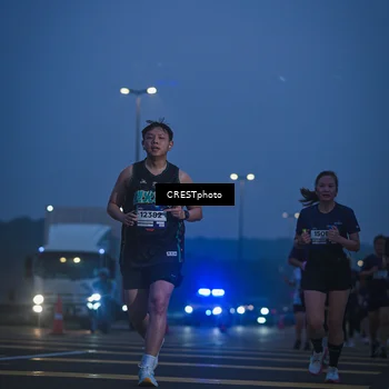 Runner Photo 7550069