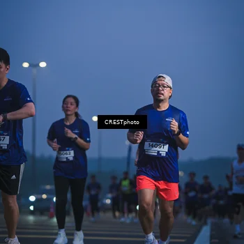 Runner Photo 7550117