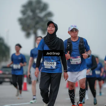 Runner Photo 7550137