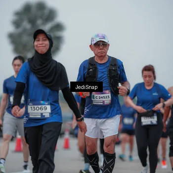 Runner Photo 7550141