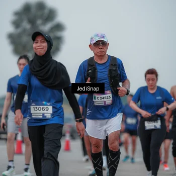 Runner Photo 7550142