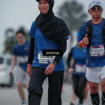 Runner Photo 7550144