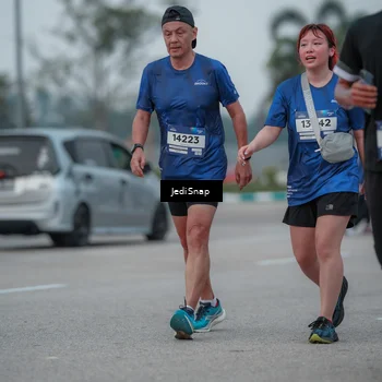 Runner Photo 7550157