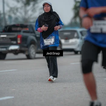 Runner Photo 7550170
