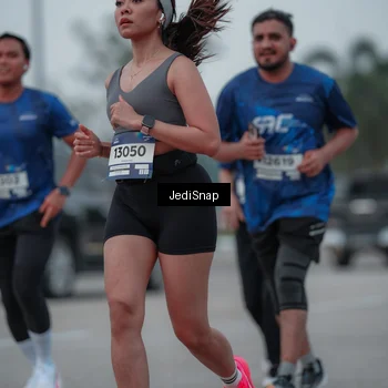 Runner Photo 7550187