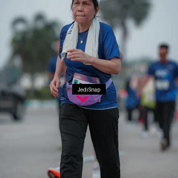 Runner Photo 7550194