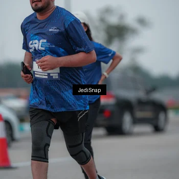 Runner Photo 7550201