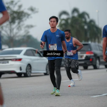 Runner Photo 7550206