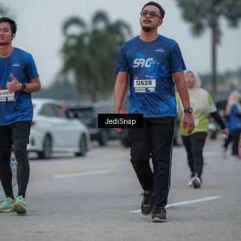 Runner Photo 7550209