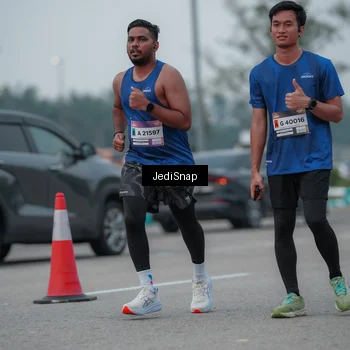 Runner Photo 7550212