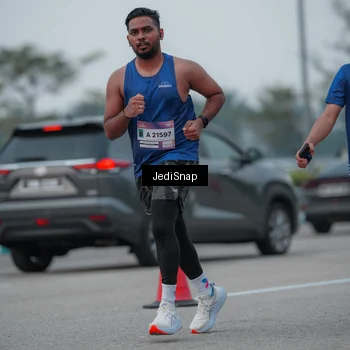 Runner Photo 7550220