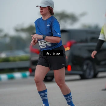 Runner Photo 7550238