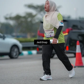 Runner Photo 7550247
