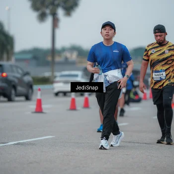 Runner Photo 7550248