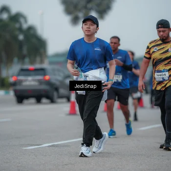 Runner Photo 7550255
