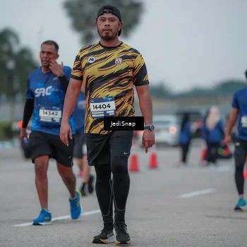 Runner Photo 7550262