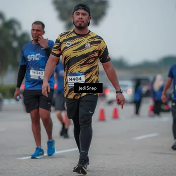 Runner Photo 7550264