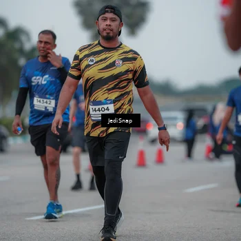 Runner Photo 7550266
