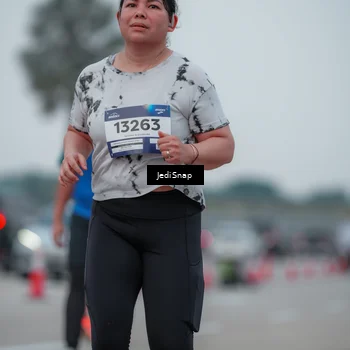 Runner Photo 7550280