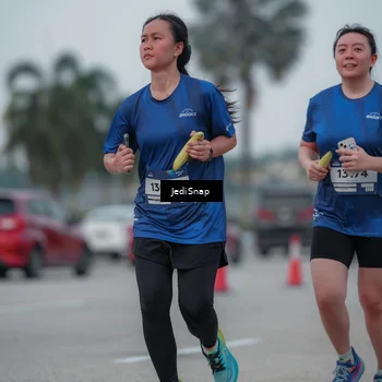 Runner Photo 7550302