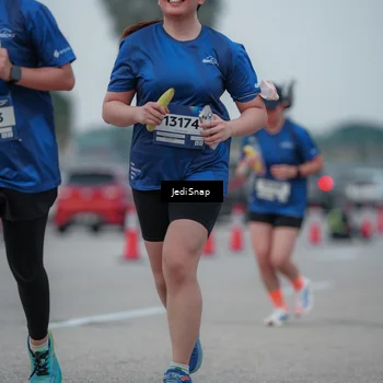 Runner Photo 7550303