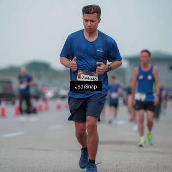 Runner Photo 7550312