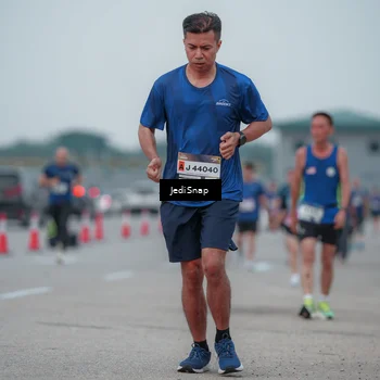 Runner Photo 7550316