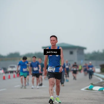 Runner Photo 7550325